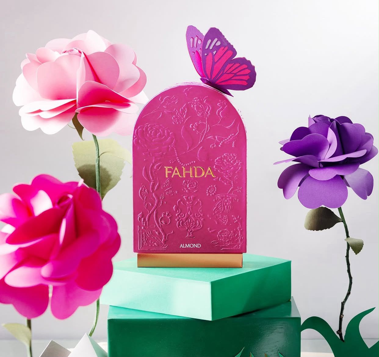 Fahda-solo-chair-almond